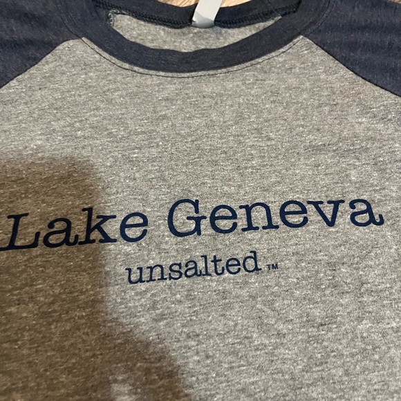 Lake Geneva. No Sharks 3/4 sleeve top- size M - Picture 2 of 5